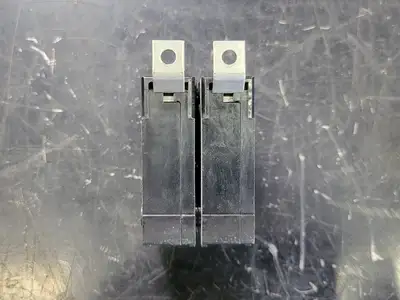 NEW CUTLER-HAMMER BA220