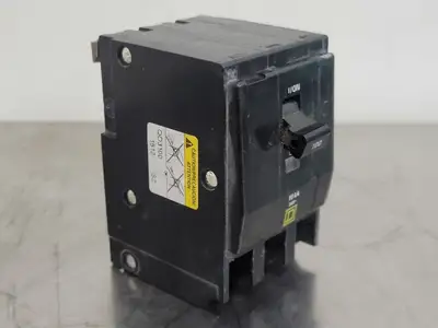 USED SQUARE D QO3100