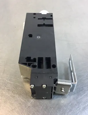 RITTAL SZ2418 SAFETY INTERLOCK 24VDC 8W (with bracket) 5E-7/2