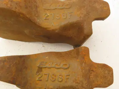 Esco 27S6F Excavator Bucket Teeth Green -No Lock Pins  Lot of 2
