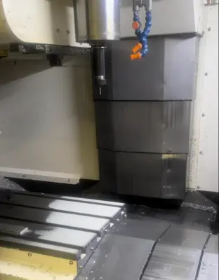 2014 HYUNDAI WIA F400 Vertical Machining Centers | Toolquip, Inc. (3)