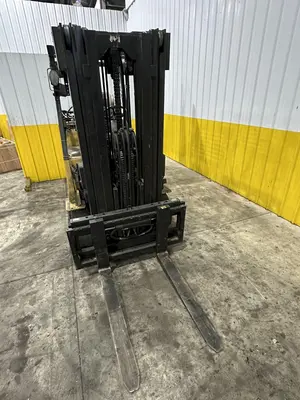 USED CAT FGC40K