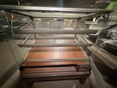 Used _UNKNOWN_ _UNKNOWN_ Food Displays Michigan US | Grocery Equipment Sales #1548104