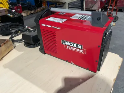 Used LINCOLN ELECTRIC SQUARE WAVE® TIG 200 TIG WELDER Tig Welders Michigan US | Miedema Asset Management Group #1423448