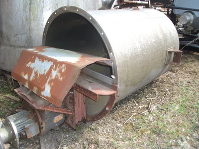 0.9 Cu.M. S/S Powder Feed Hopper
