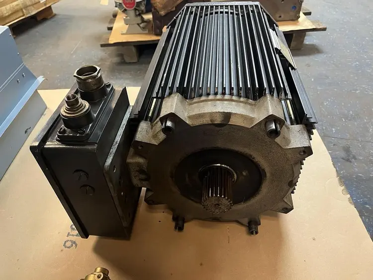 Used KONECRANES MF16L-100N130P76096T-IP55 Motors (misc) | Surplus Asset Holdings #1205357