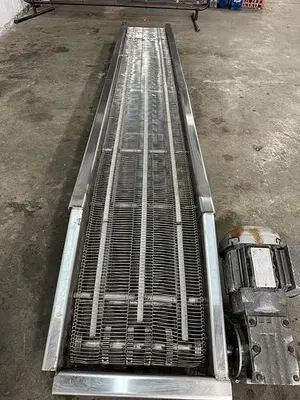 Incline 8' Wire Conveyor