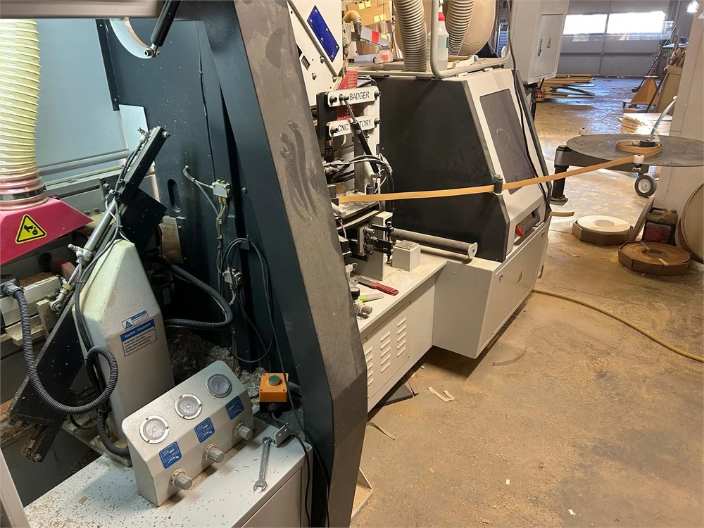 Used CNC FACTORY BADGER CNC Edgebanding Machining Centers Utah US | MachineryMax #1477444