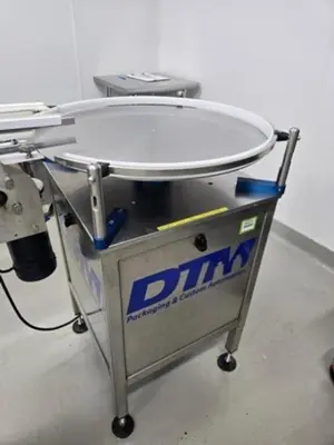 USED 2020 DTM PACKAGING, LLC 26" ACCUMULATING TABLE