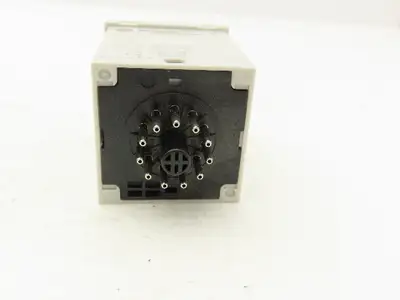 Allen Bradley 700-HR52TA17 Multi Function Timing Relay Ser D 5A 120/240VAC
