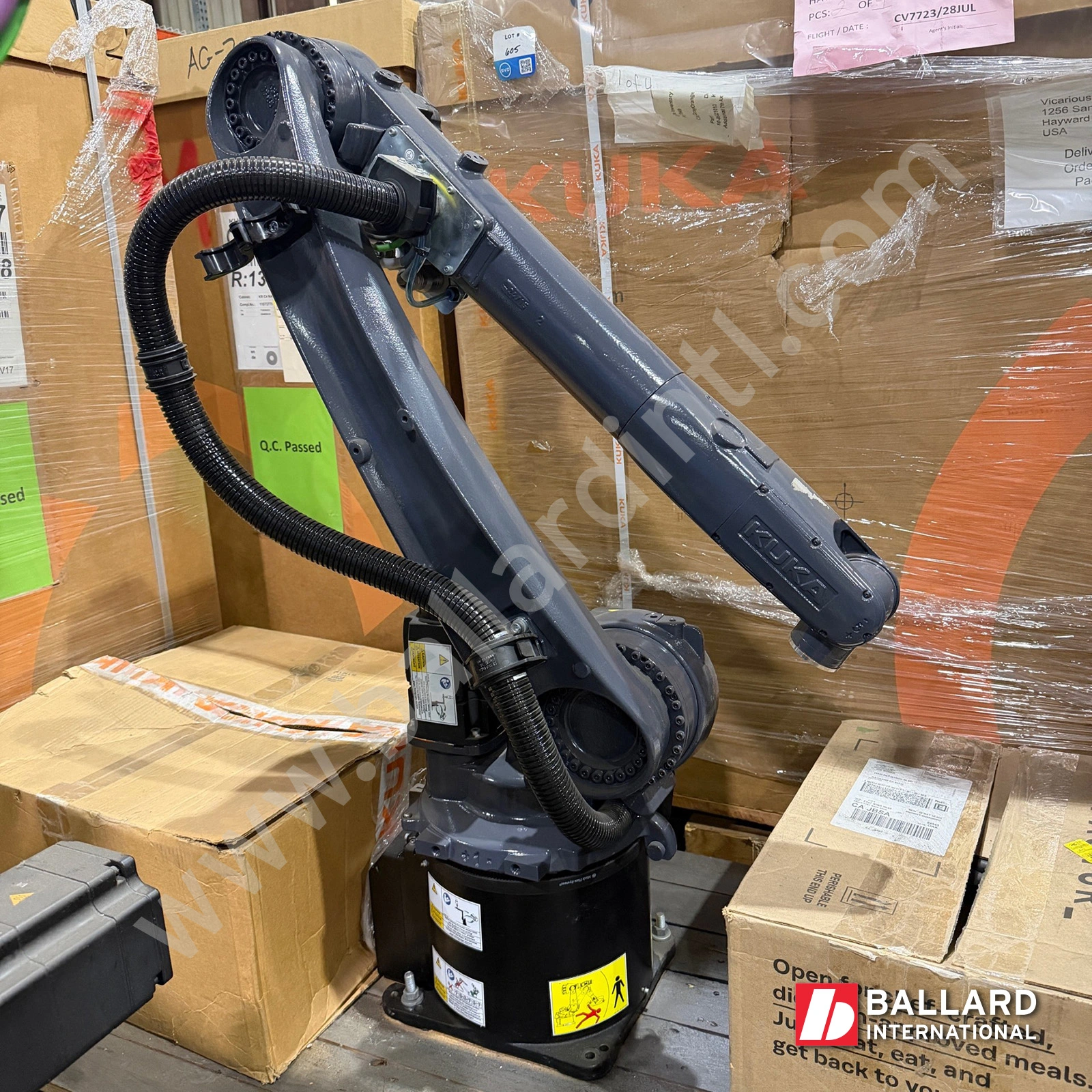 KUKA KR 6 R1820 Robot System w/ KRC4 Compact Controller – NEW