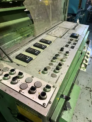 1983 VAN DORN 150RS-8F Injection Molders 101 To 200 Ton | Machinery Center (5)