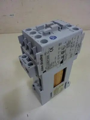 USED ALLEN BRADLEY 100-C23D.300 SER C