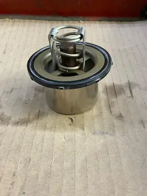 Cummins Thermostat PN 2882757