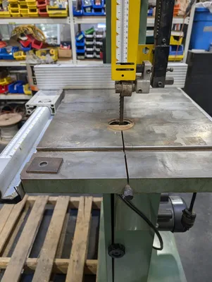 General Band Saw 90-240M1 2Hp Single Phase