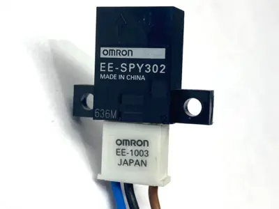 Used Omron Vertical Reflective Photomicro Sensor, Dark-ON, NPN, 5mm, 5-24V Photoelectric Sensors Michigan US | Maverick Industrial Sales #1391633