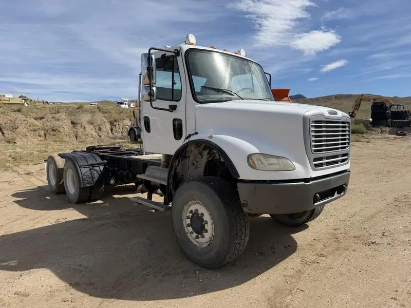 Used 2006 FREIGHTLINER M2112 Cab Chassis trucks Washington US | Puget Sound Truck Sales #1546532