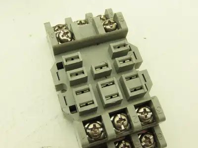 Idec RTE-B2AD24 Electronic Timer Relay Socket 24V 10A 240V 4 Adjustment Lot of 3