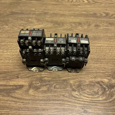 USED ALLEN-BRADLEY 700-N400A1