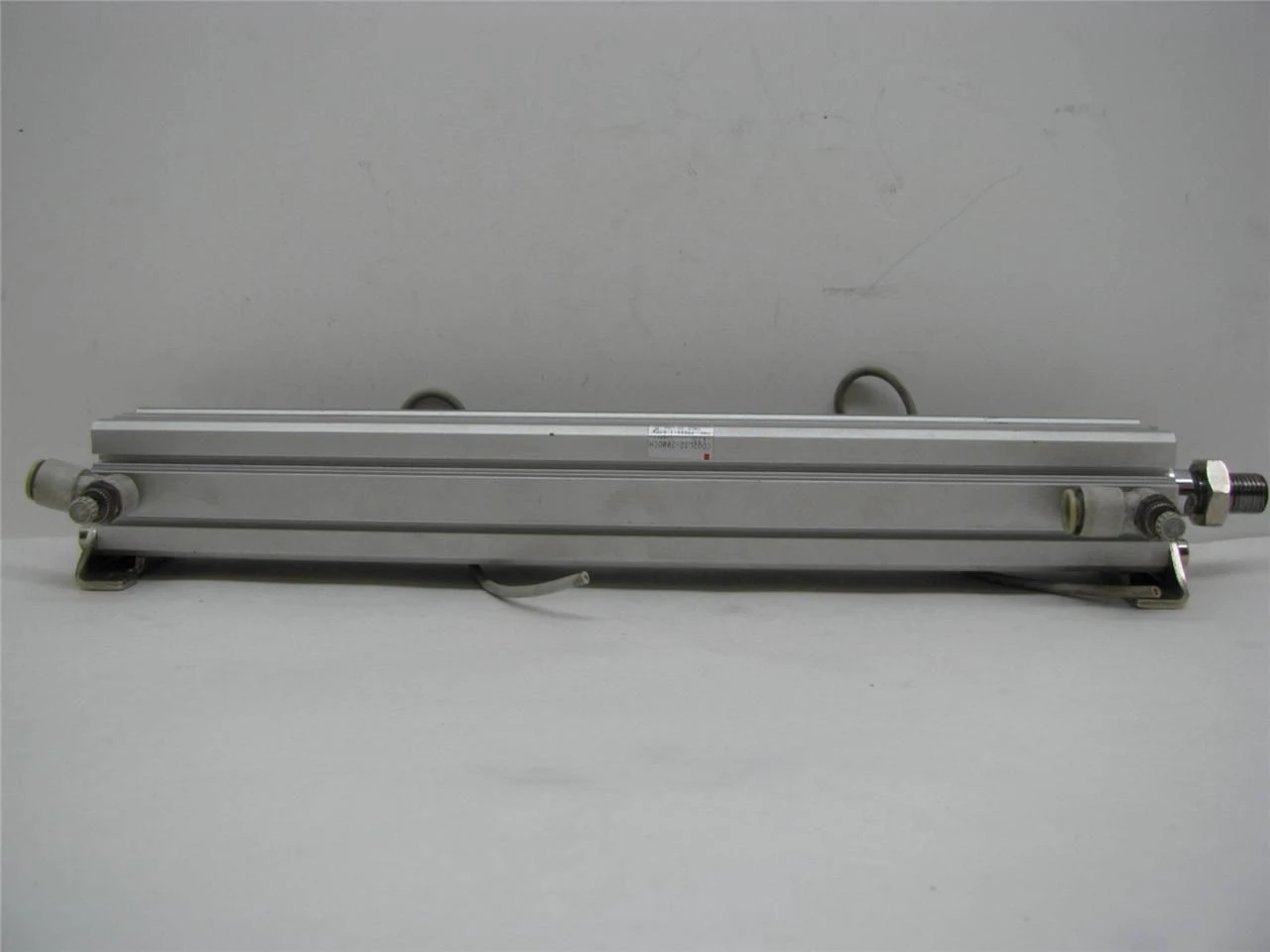 USED SMC CDQ2L32-300DCM-A73L