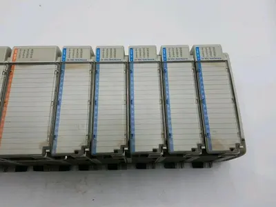 USED ALLEN-BRADLEY 1769-L32E