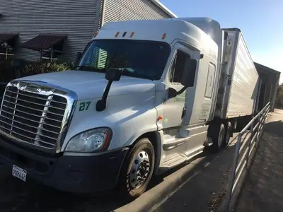 USED 2013 FREIGHTLINER CASCADIA 125
