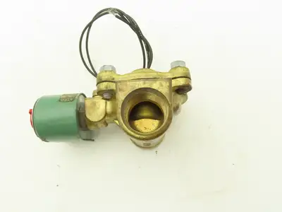 Asco 8210D4 Brass Solenoid Valve 2-Way NC 150 PSI 1" NPT Dry Air 120V 10.5 W
