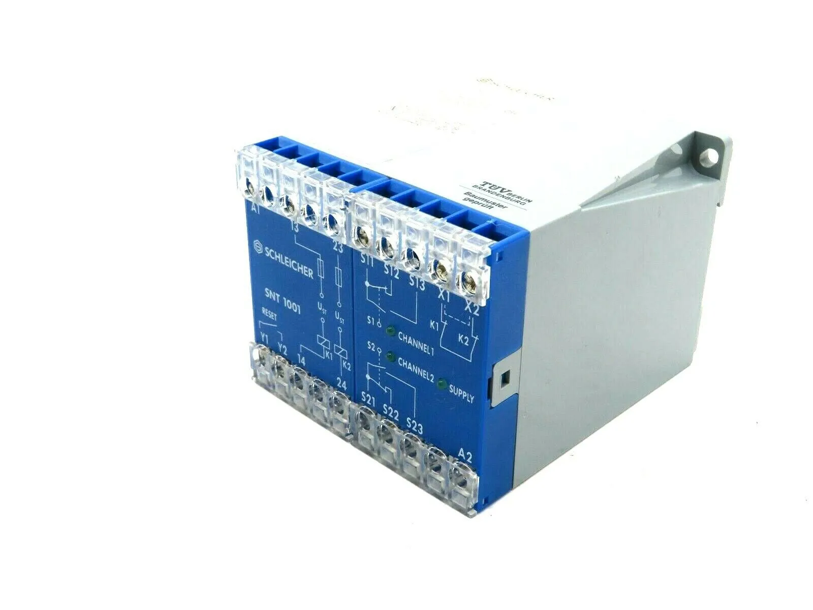 NEW SCHLEICHER SNT1001-120 SAFETY RELAY SNT1001120