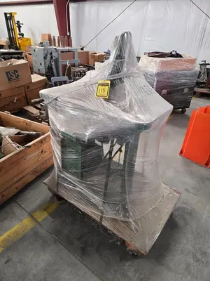Used _UNKNOWN_ _UNKNOWN_ Circuit Breakers Indiana US | Myron Bowling Auctioneers Inc #1504007