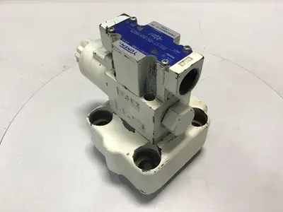 USED YUKEN DSG-01-2B2-D24-6079