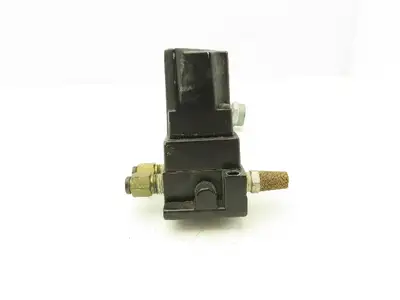 Parker GG20025B22M05 Pneumatic Solenoid Control Valve 24VDC 1/4" NPT