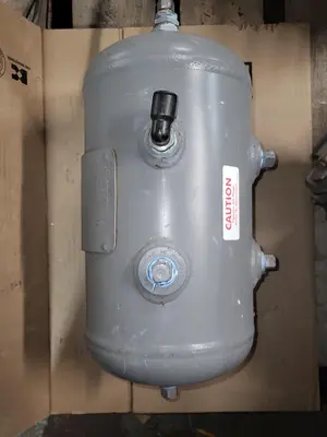 USED MANCHESTER TANK MANCHESTER TANK CAT# 304982 MAWP 200 PSI 3 GAL
