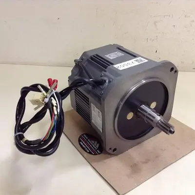 USED YASKAWA ELECTRIC USADED-13YRW11