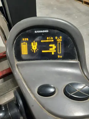 USED 2006 RAYMOND SA-CSR30T ELECTRIC MAN UP SWING REACH TURRET FORKLIFT