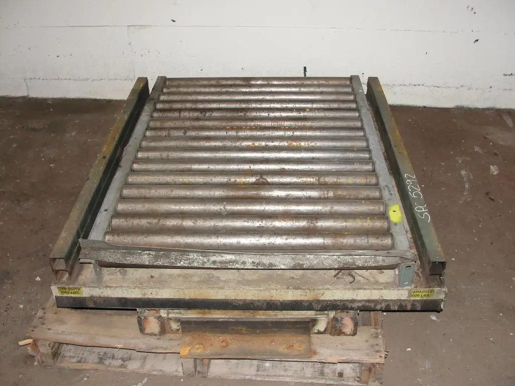 SPC5292  Material Handling Equipment scissor lift table, 2000 lbs. Southworth 46" x 36" platform