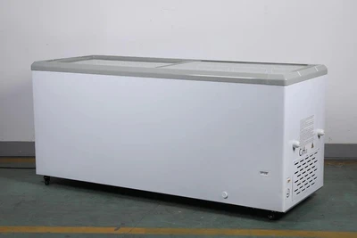 168-0049 FDF23CF 71" Sliding Glass Self Contained Chest Freezer