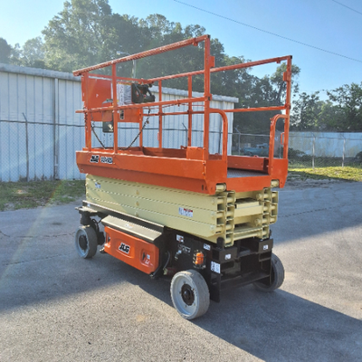 USED 2018 JLG 3246ES