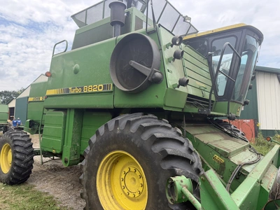 Used JOHN DEERE TURBO 8820 COMBINE Combines Michigan US | Miedema Asset Management Group #1443311