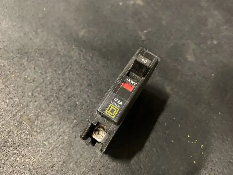 Used SQUARE D QO140 Switchgears British Columbia CA | Lenmark #244248