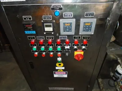 Used Model VEM-01 Vacuum Emulsifier Mixer