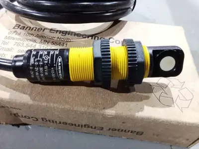 Used Banner S18UUAR Proximity Sensors US | Infinity wholesale & Supply LLC #1305600