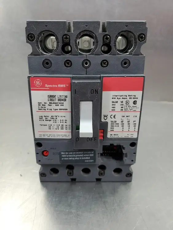 Used GE SELA36AT0030 Molded Case Circuit Breaker, 30A MAX, 600V Circuit Breakers South Carolina US | Palmetto Automation #1157874