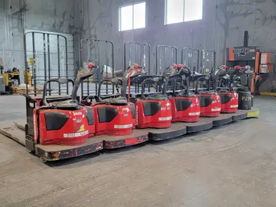 USED RAYMOND 8410
