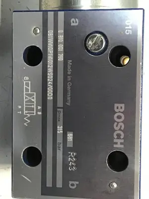 USED BOSCH 0 810 001 760