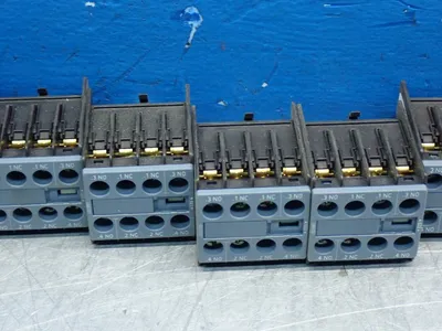 Used SIEMENS 3RH29111FA22 Contact Blocks Ohio US | HGR 24 #1095045