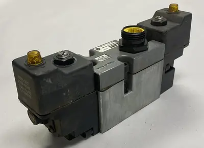 Used PARKER L7252832153VXBA Solenoid Valves Ohio US | Surplus Asset Holdings #1234160