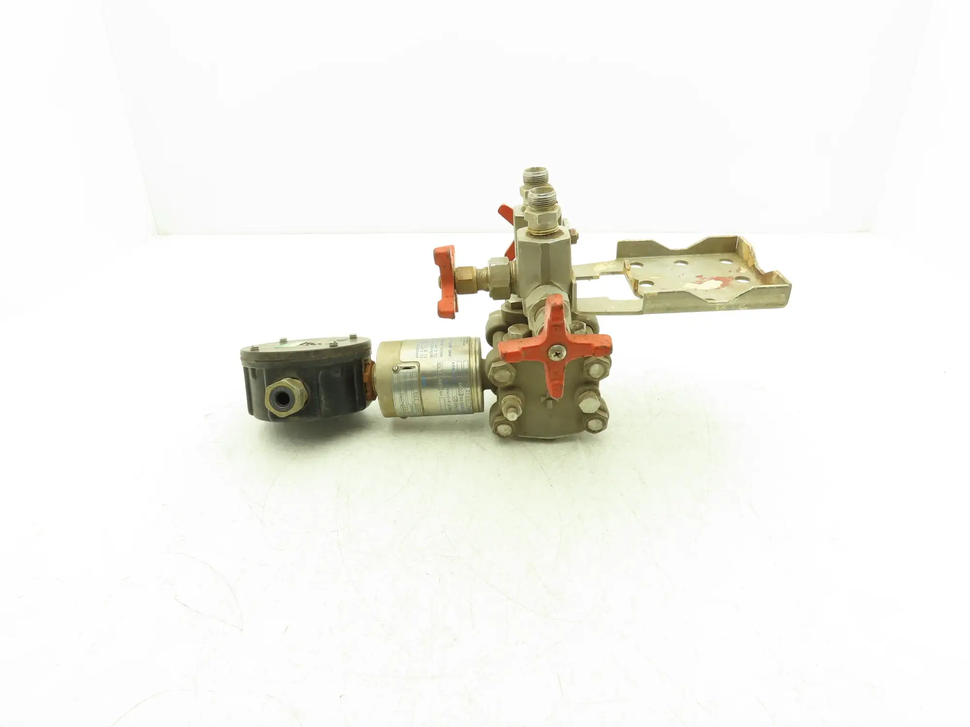 Gould PD3000-200-32-21-XX-61 Pressure Transmitter 30VDC 2000psi w/Manifold Valve