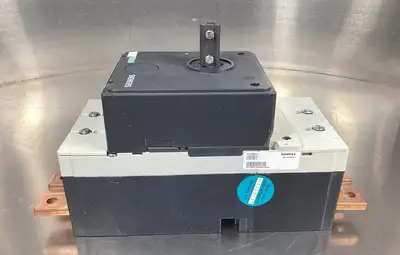 SIEMENS 3VL4840-2KN30-0AA0 Molded Case Circuit Breaker 3 Pole 4D