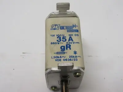 ULTRA QUICK NV 100U 35A Fuse 660V 440V 25kA  Lot of 3