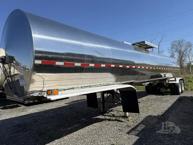 Used 1999 BRENNER _UNKNOWN_ Tanker Trailers Indiana US | Lakeshore Equipment Sales #1546586
